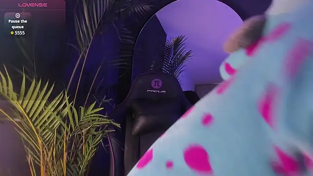 Lucas eevans online show from October 2025 12:59:01 PM