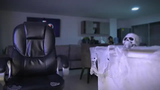 Frank Farrell online show from October 2025 03:51:02 AM