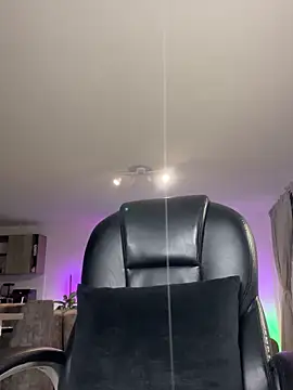 Frank Farrell online show from February 2026 01:12:01 AM