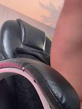 Frank Farrell online show from April 2026 07:01:02 PM