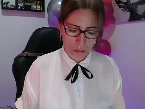 Chayla Ruiz online show from March 2025 09:43:01 PM