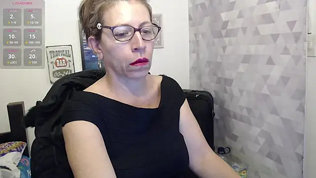 Chayla Ruiz online show from September 2025 08:19:01 PM