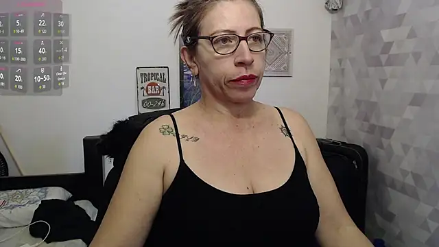 Chayla Ruiz online show from September 2025 11:56:02 AM