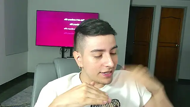 Jhoan saenz online show from October 2025 11:16:01 PM