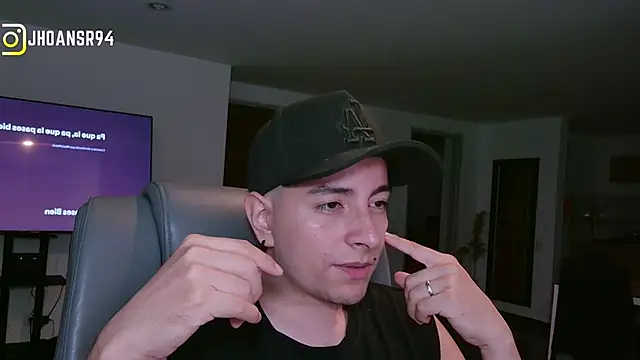 Jhoan saenz online show from March 2026 03:13:02 AM