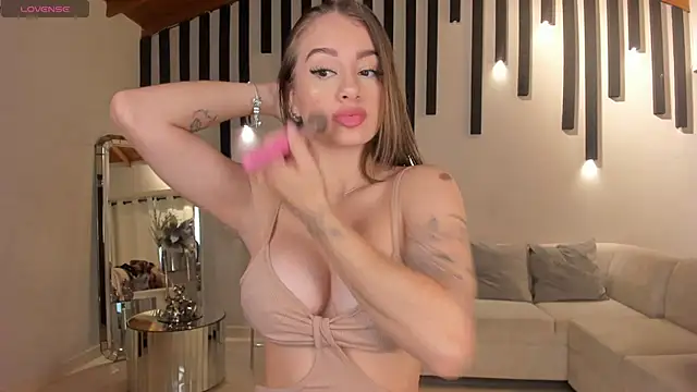 MaryLewis  online show from March 2025 11:51:01 AM