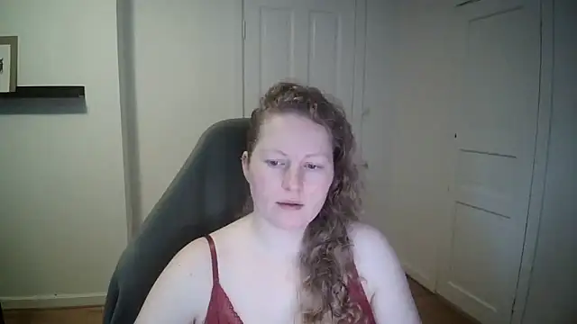 Girlnina-1995 online show from January 2025 10:03:01 AM