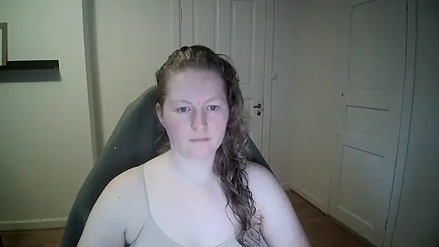 Girlnina-1995 online show from January 2025 09:24:02 AM