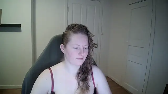 Girlnina-1995 online show from January 2025 10:29:02 AM