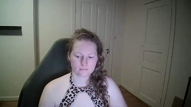 Girlnina-1995 online show from February 2025 05:05:02 PM