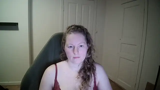 Girlnina-1995 online show from February 2025 09:08:02 PM