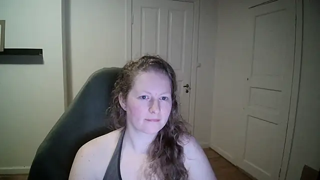 Girlnina-1995 online show from March 2025 09:48:01 PM