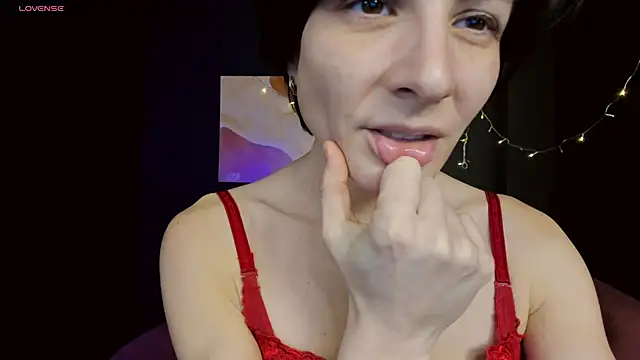 LorenDaze online show from February 2025 05:21:01 PM