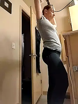 eatmeplease44 online show from January 2026 04:05:01 AM