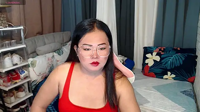 Snapshot of MagnificatMistress chatting on December 2024 10:34:01 PM MagnificatMistress online show from December 2024 10:34:01 PM