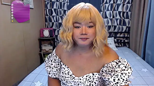 Snapshot of MagnificatMistress chatting on December 2024 05:02:01 AM MagnificatMistress online show from December 2024 05:02:01 AM