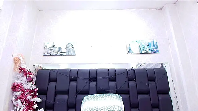 Snapshot of _carolina_fox chatting on January 2025 06:11:01 AM carolina fox online show from January 2025 06:11:01 AM