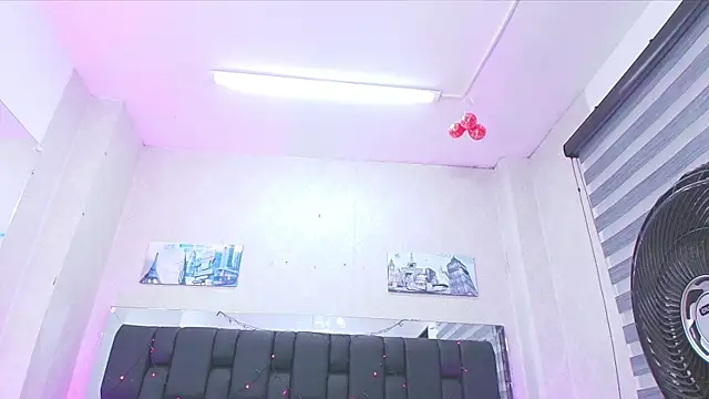 Snapshot of _carolina_fox chatting on February 2025 06:18:01 AM carolina fox online show from February 2025 06:18:01 AM