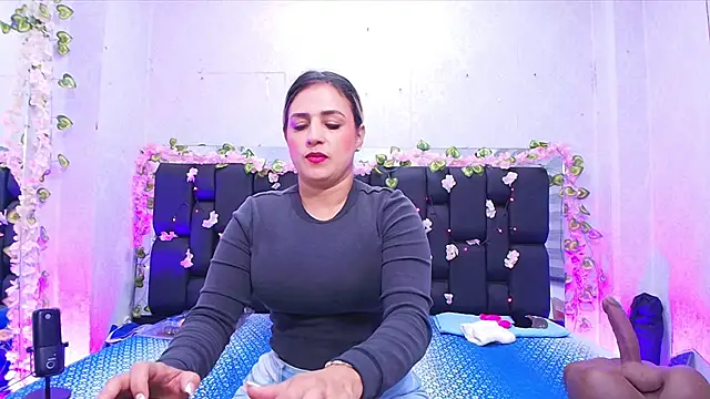 Snapshot of _carolina_fox chatting on September 2025 03:06:02 AM carolina fox online show from September 2025 03:06:02 AM