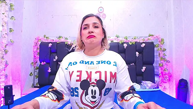 Snapshot of _carolina_fox chatting on September 2025 03:06:02 AM carolina fox online show from September 2025 03:06:02 AM