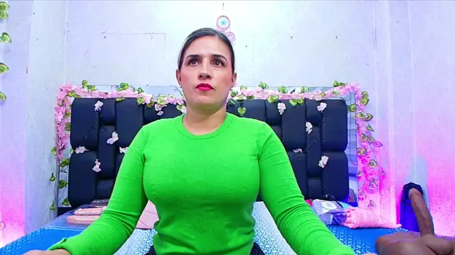 Snapshot of _carolina_fox chatting on September 2025 03:06:02 AM carolina fox online show from September 2025 03:06:02 AM