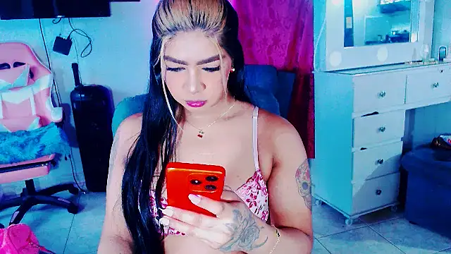 violet bigcock774 online show from October 2025 05:13:02 PM