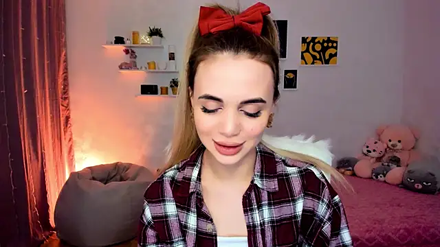 aPieceOfJoy online show from December 2024 12:33:01 AM