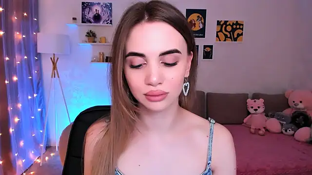 aPieceOfJoy online show from March 2025 12:30:01 AM