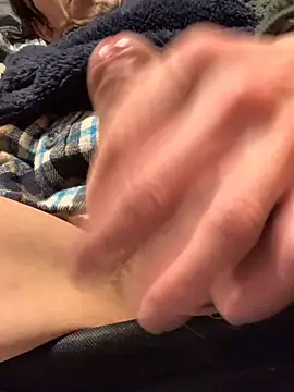 Snapshot of Senzuri_kun chatting on December 2024 02:26:02 PM Senzuri kun online show from December 2024 02:26:02 PM