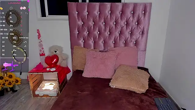 Snapshot of LilyBrunette chatting on March 2025 01:16:01 AM LilyBrunette online show from March 2025 01:16:01 AM