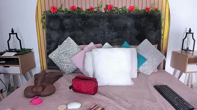 Karlagonzales  online show from March 2026 06:47:02 PM