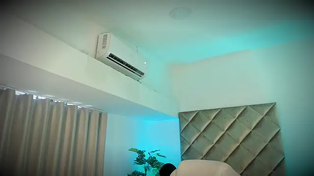 malaia hills online show from October 2025 06:52:02 PM