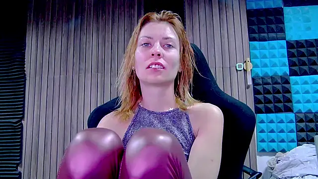 Snapshot of karo123421 chatting on March 2025 05:45:02 PM karo123421 online show from March 2025 05:45:02 PM