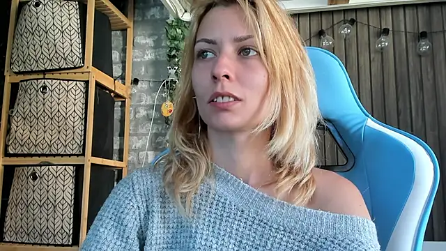 Snapshot of karo123421 chatting on September 2025 09:44:01 AM karo123421 online show from September 2025 09:44:01 AM