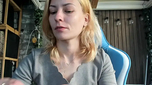 Snapshot of karo123421 chatting on September 2025 10:53:02 AM karo123421 online show from September 2025 10:53:02 AM