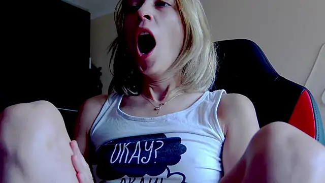 Snapshot of karo123421 chatting on October 2025 08:24:02 AM karo123421 online show from October 2025 08:24:02 AM