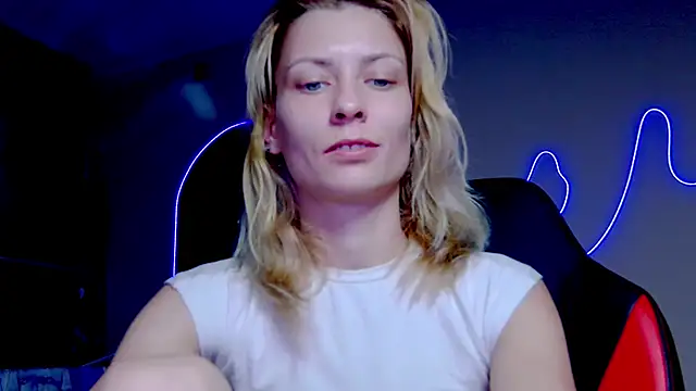 Snapshot of karo123421 chatting on October 2025 09:26:02 PM karo123421 online show from October 2025 09:26:02 PM