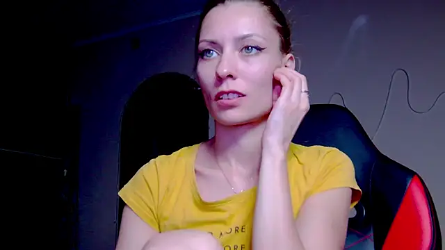 Snapshot of karo123421 chatting on October 2025 04:08:01 PM karo123421 online show from October 2025 04:08:01 PM