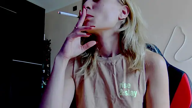 Snapshot of karo123421 chatting on October 2025 10:18:01 AM karo123421 online show from October 2025 10:18:01 AM