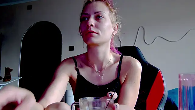 Snapshot of karo123421 chatting on November 2025 08:41:01 AM karo123421 online show from November 2025 08:41:01 AM