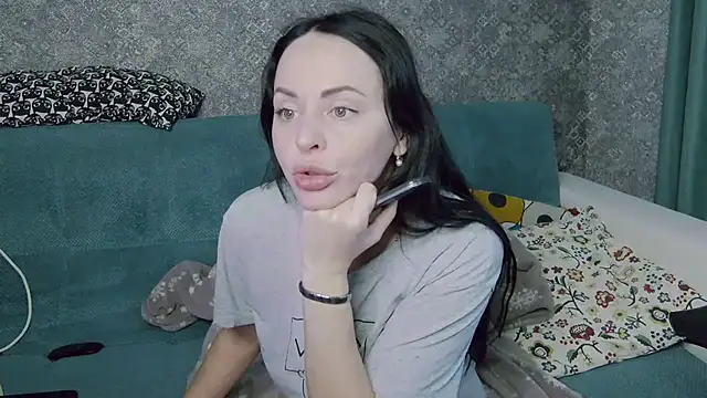 Brilliant Doll online show from November 2025 02:36:01 AM