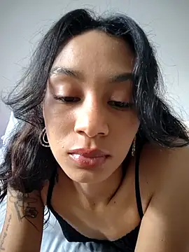 Leaberry online show from December 2025 08:24:02 PM