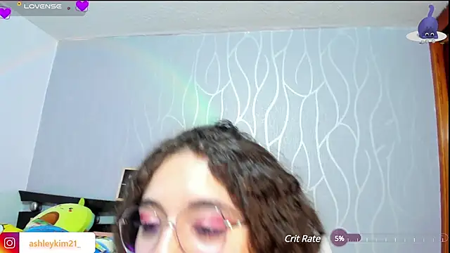 Snapshot of AshleyKim_ chatting on February 2025 01:44:01 AM AshleyKim  online show from February 2025 01:44:01 AM