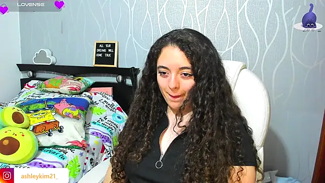 AshleyKim  online show from November 2025 12:30:01 AM