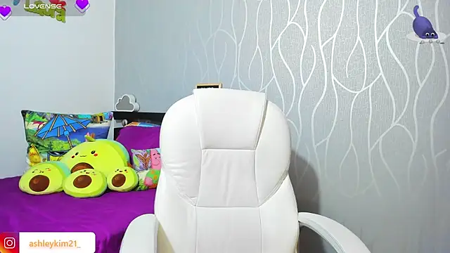 AshleyKim  online show from December 2025 01:23:01 AM