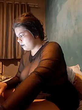 Snapshot of niCuNin chatting on October 2025 12:43:01 AM niCuNin online show from October 2025 12:43:01 AM