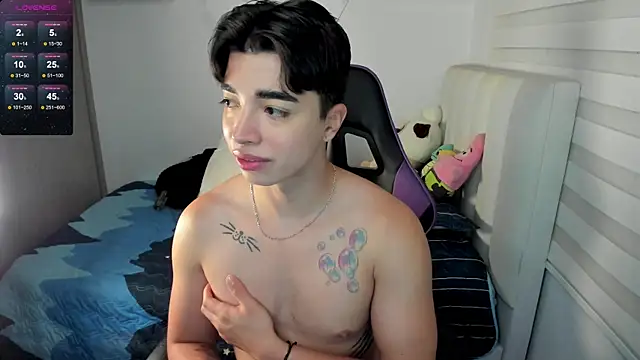 santy7v7 online show from November 2025 01:13:02 PM