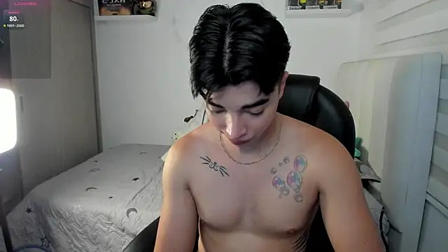 santy7v7 online show from November 2025 03:05:02 PM