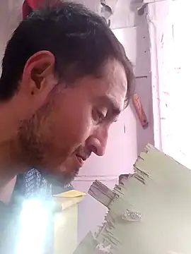 Wero4200 online show from October 2025 11:13:02 PM