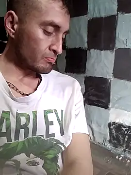 Wero4200 online show from February 2026 06:15:01 PM